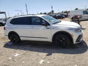 VOLKSWAGEN TIGUAN SE R-LINE BLACK 2023