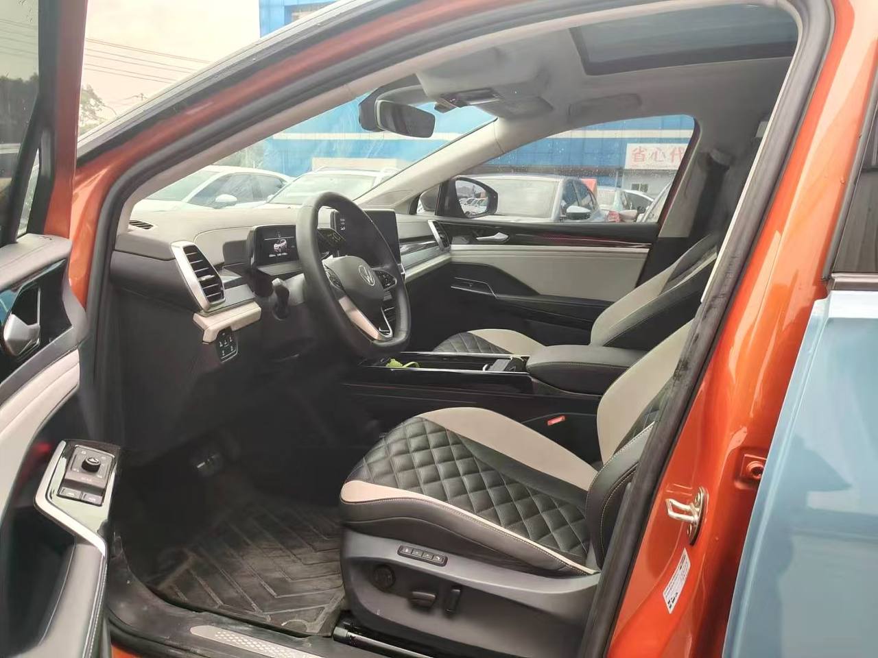 Volkswagen ID.6 CROZZ 2021