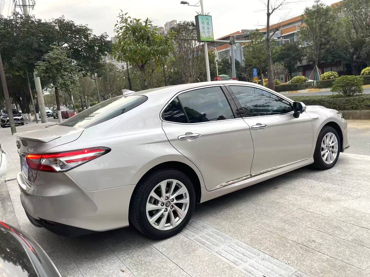 TOYOTA CAMRY 2022