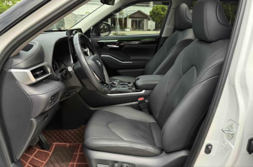 TOYOTA HIGHLANDER 380T Premium Edition 2022