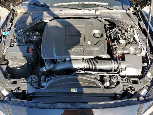 JAGUAR XF R-DYNAMIC SE 2024