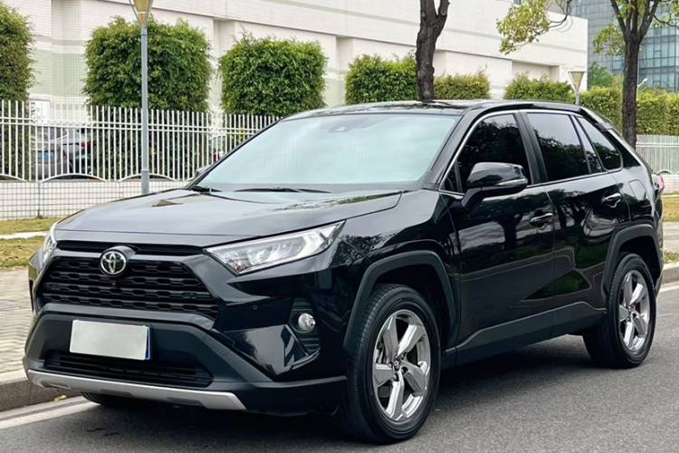 TOYOTA RAV4 2022