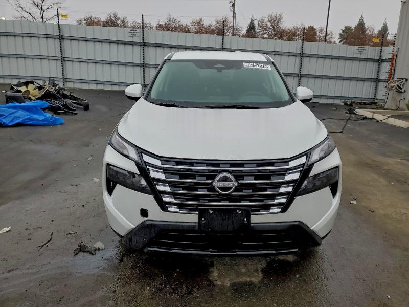 NISSAN ROGUE SV 2024