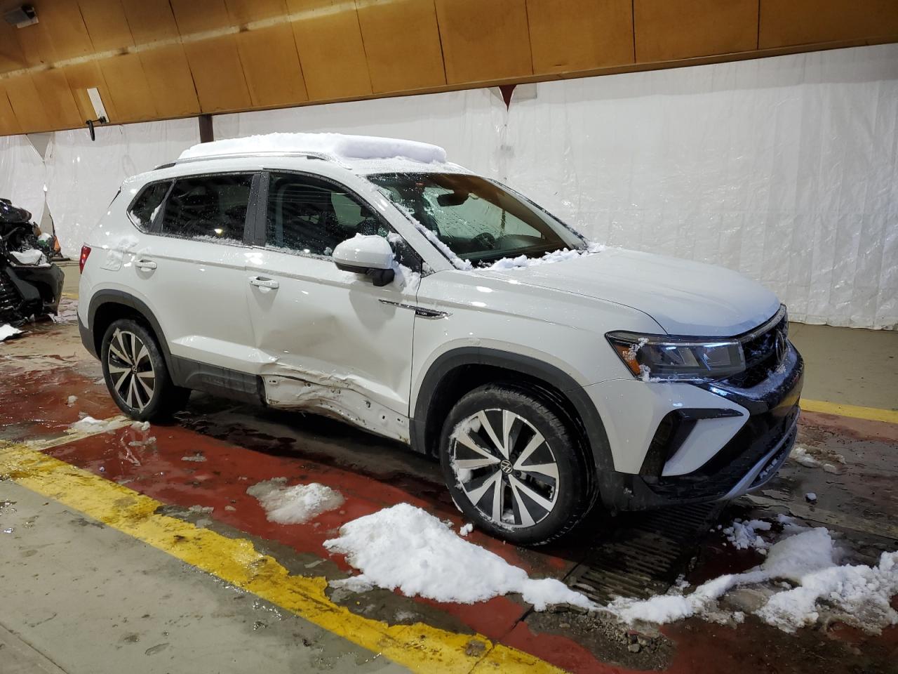 VOLKSWAGEN TAOS SE 2022