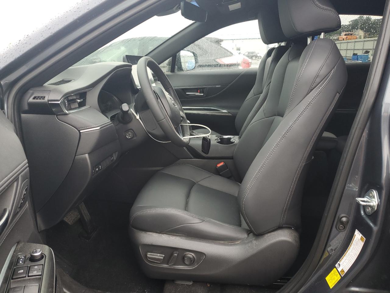 TOYOTA VENZA LE 2023