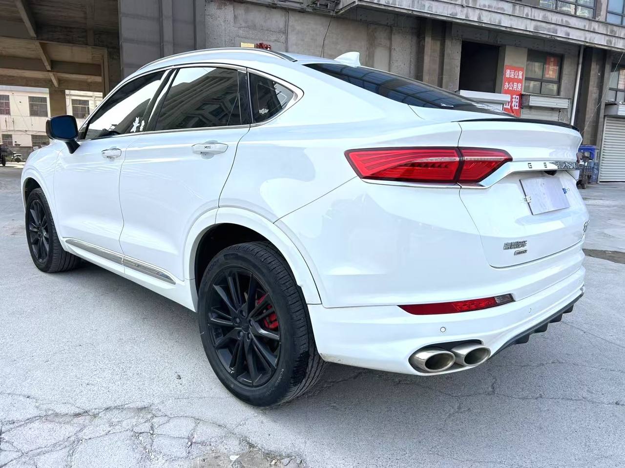 Geely Tugella 2021