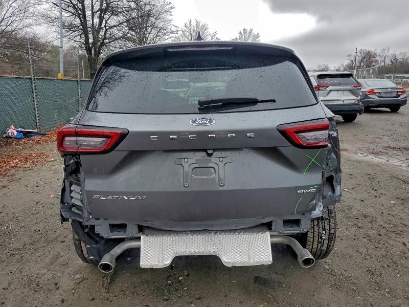 FORD ESCAPE PLATINUM 2025