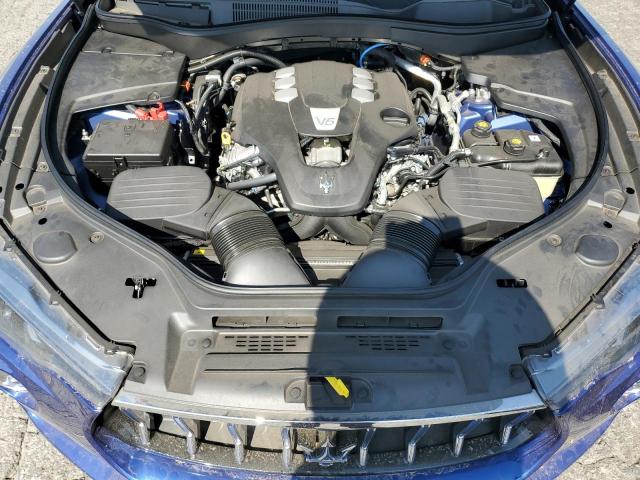 MASERATI LEVANTE BASE 2022