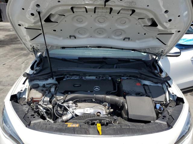 MERCEDES-BENZ GLA 250 2021