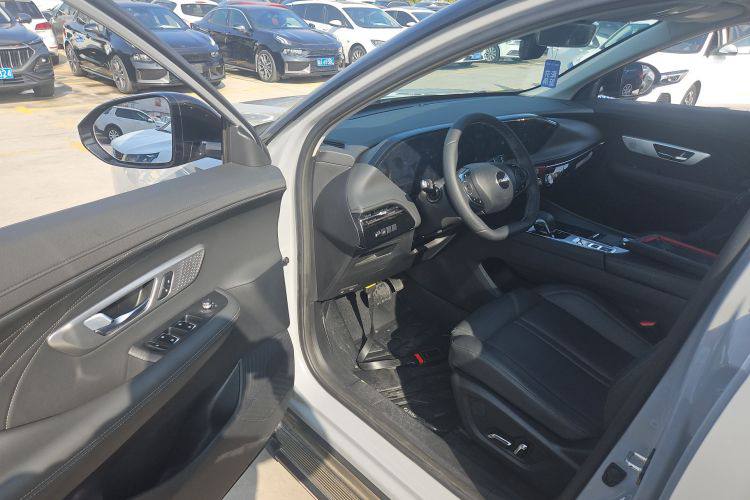 Dongfeng Aeolus Huge 2022