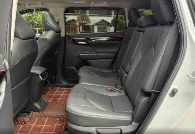 TOYOTA HIGHLANDER 380T Premium Edition 2022