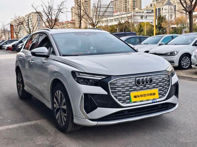 AUDI Q4 E-TRON 2023