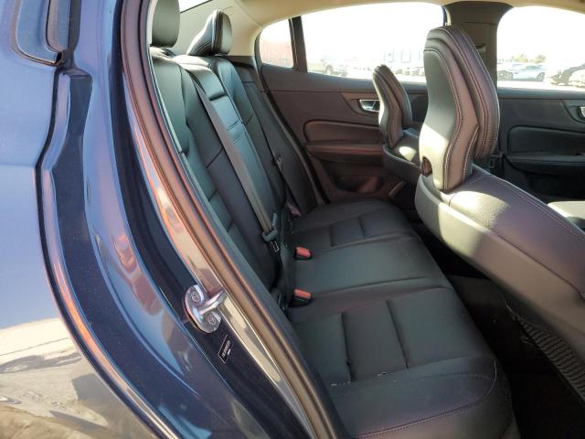 VOLVO S60 CORE 2023