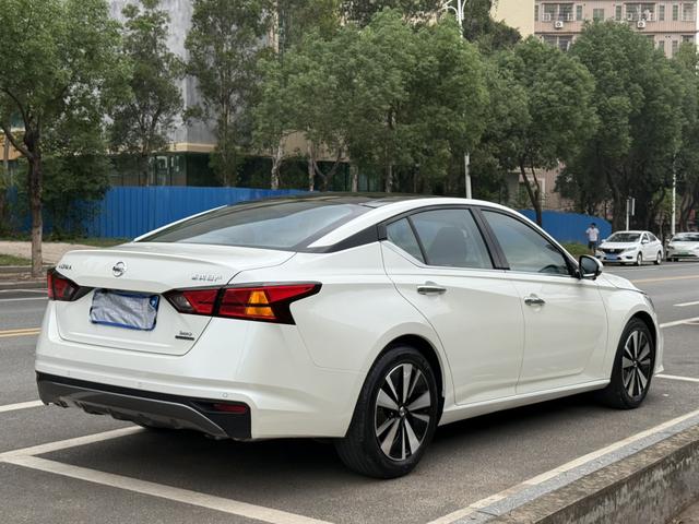 NISSAN ALTIMA 2021