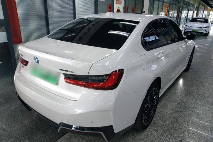 BMW i3 2023