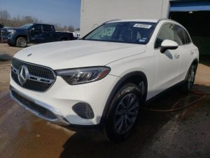 MERCEDES-BENZ GLC 300 2024