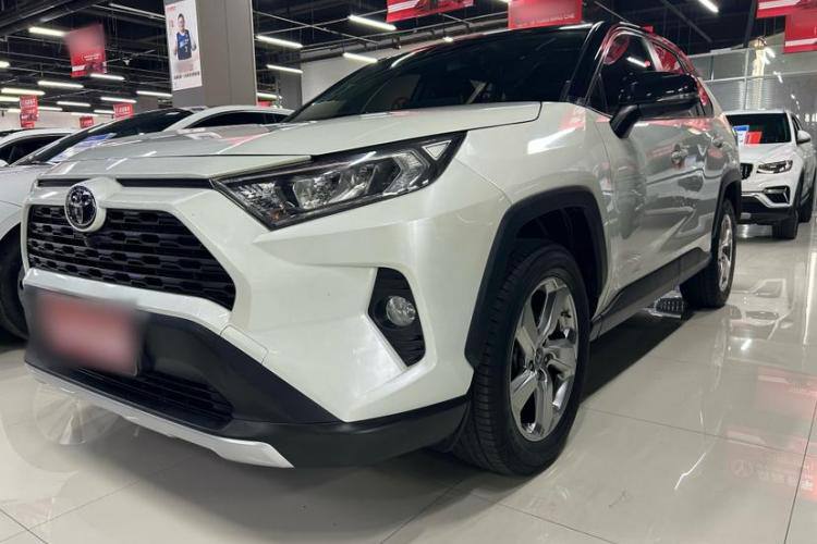 TOYOTA RAV4 2020