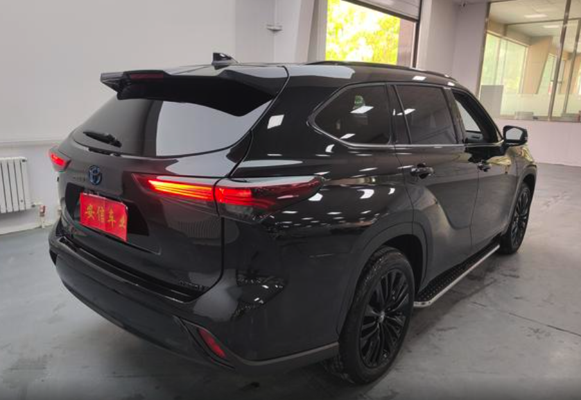 TOYOTA HIGHLANDER HYBRID Knight Edition 2022