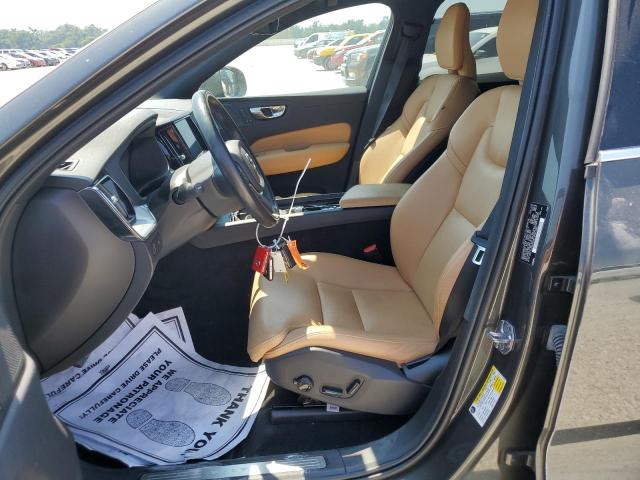 VOLVO XC60 T5 MOMENTUM 2019