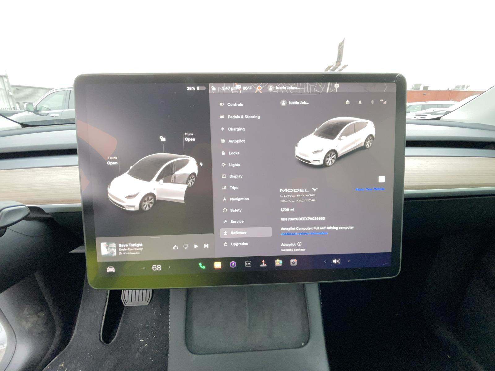 Tesla Model Y 4D SUV LONG RANGE 2023