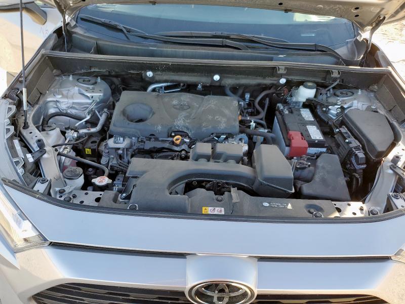 TOYOTA RAV4 XLE 2023