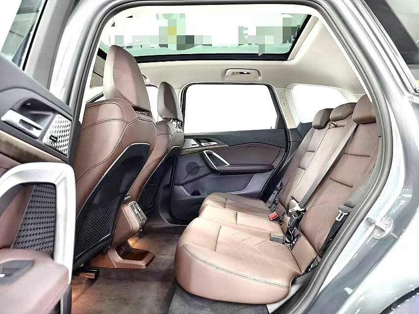 BMW iX1 xDrive30L 2023