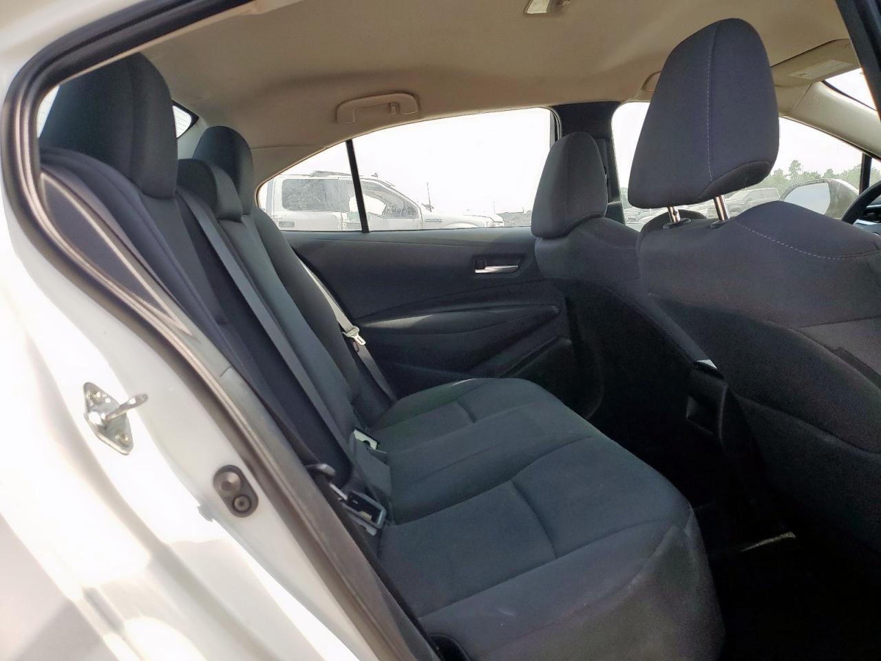 TOYOTA COROLLA LE 2021