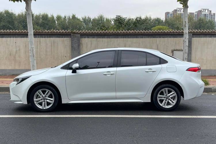 TOYOTA COROLLA 185T 2021