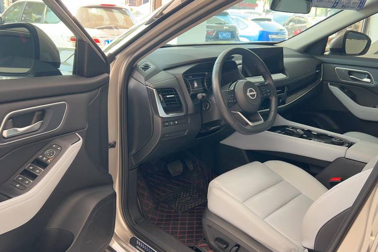 Nissan Qijun e-POWER 2023