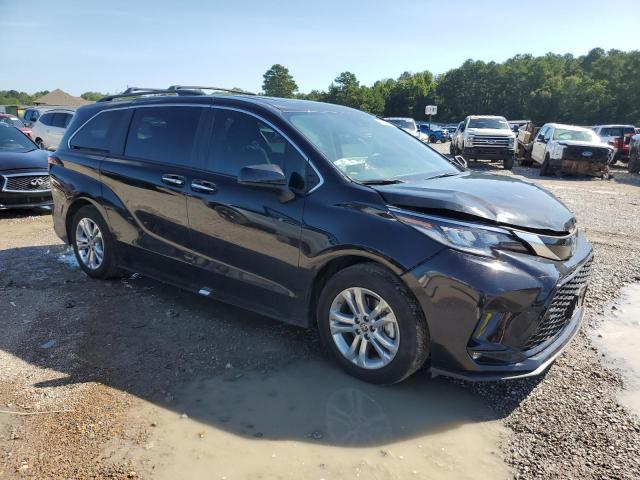 TOYOTA SIENNA XSE 2023