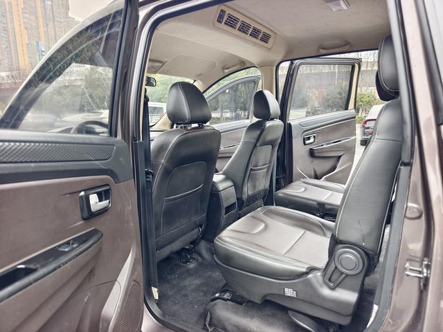 Dongfeng Fengguang 330S 2019
