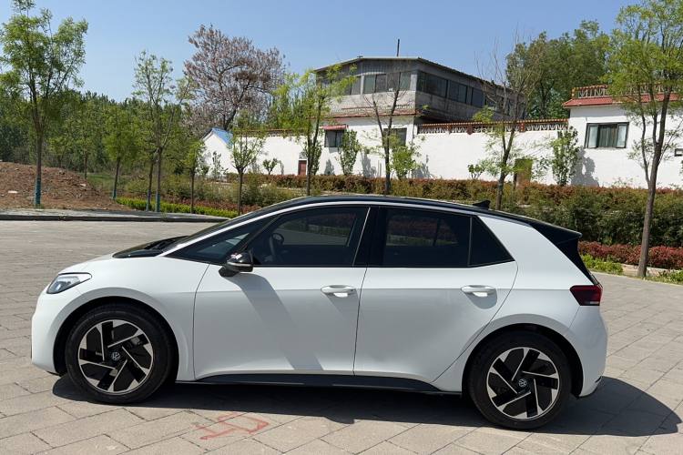 VOLKSWAGEN ID.3 2024