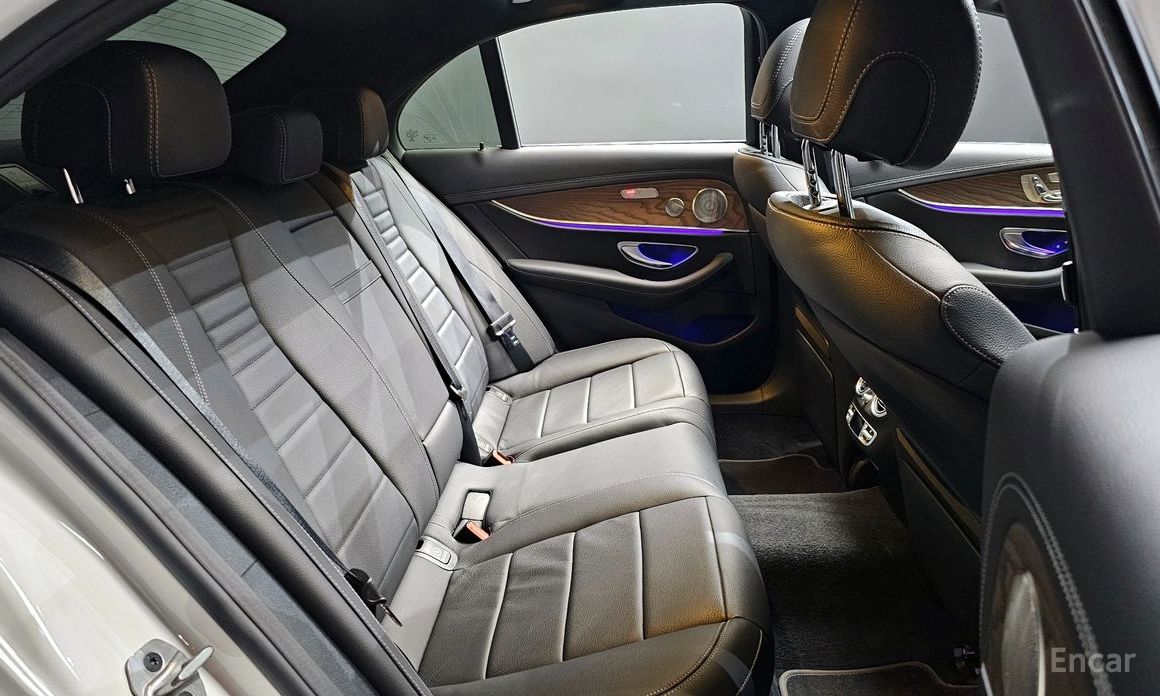 2021 Mercedes-Benz E-Класс V (W213, S213, C238) Рестайлинг E300e 4MATIC Exclusive с пробегом 40 270 км