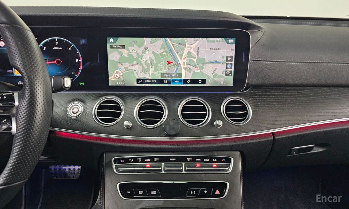 2022 Mercedes-Benz E-Класс V (W213, S213, C238) Рестайлинг E220d 4MATIC AMG Line с пробегом 43 749 км