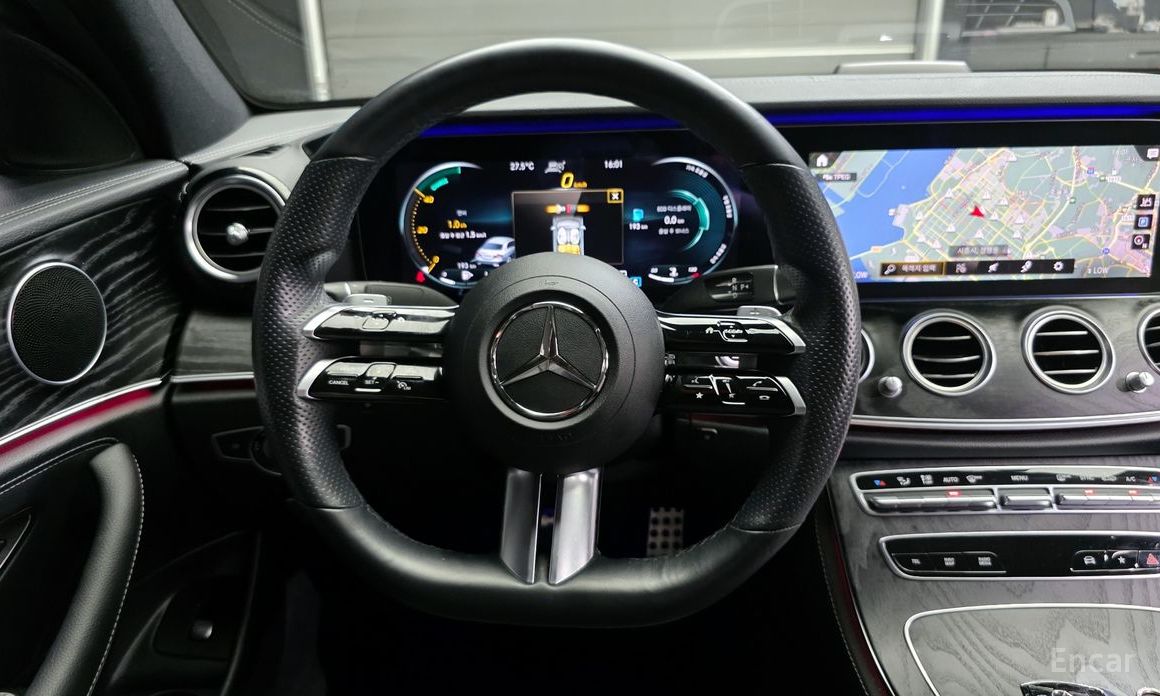 2021 Mercedes-Benz E-Класс V (W213, S213, C238) Рестайлинг E220d 4MATIC AMG Line с пробегом 52 638 км