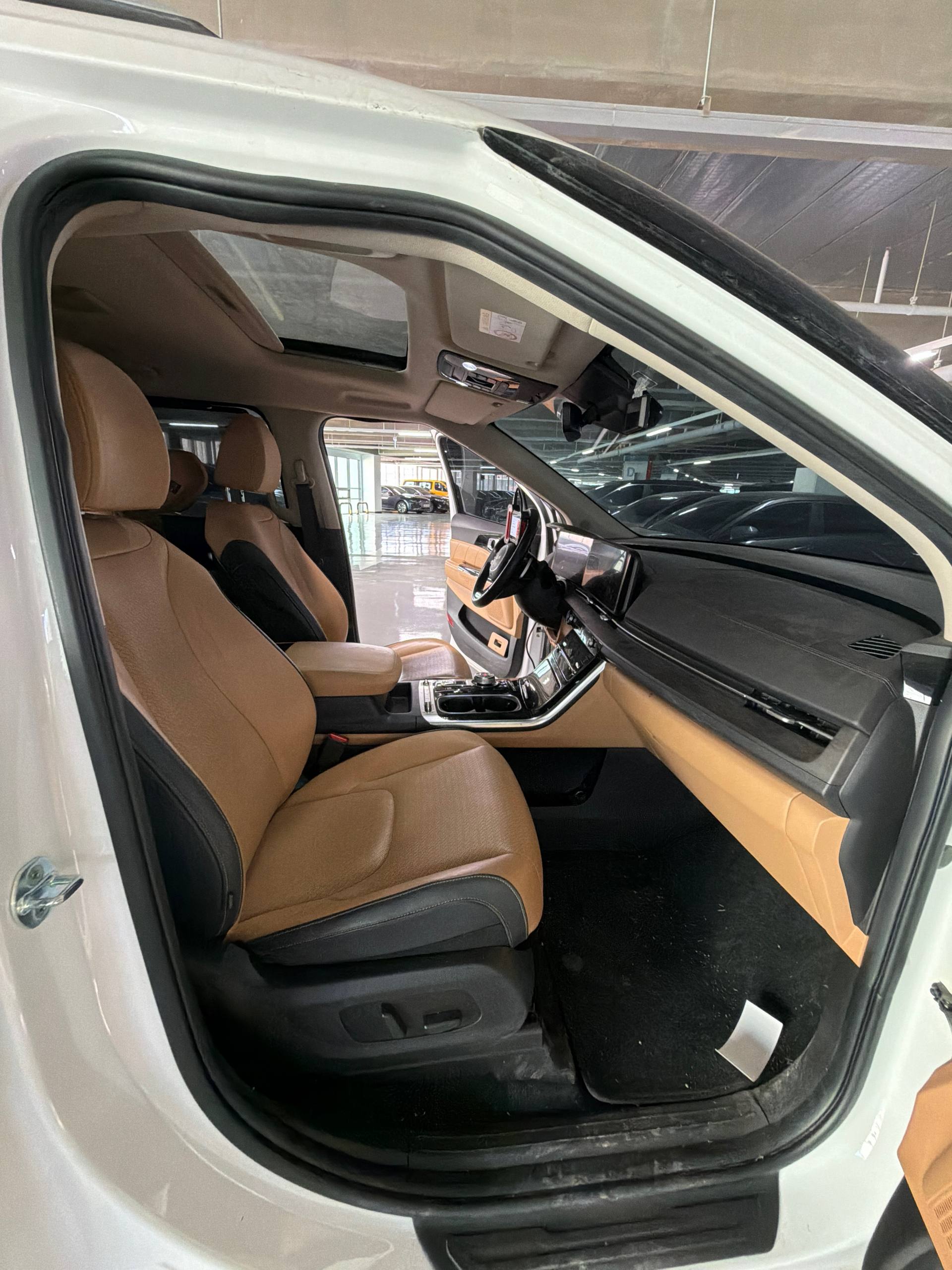 2022 Kia Carnival IV  с пробегом 131 836 км