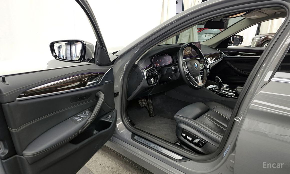 2021 BMW 5 серии VII (G30/G31) 520i Luxury с пробегом 44 760 км