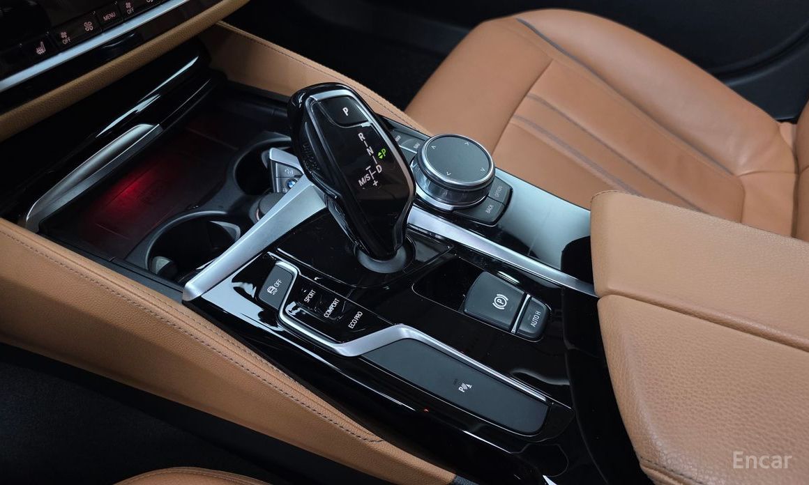 2019 BMW 5 серии VII (G30/G31) 520i Luxury с пробегом 80 531 км