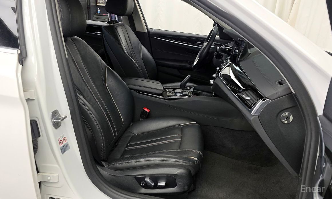 2018 BMW 5 серии VII (G30/G31) 520i Luxury с пробегом 57 806 км