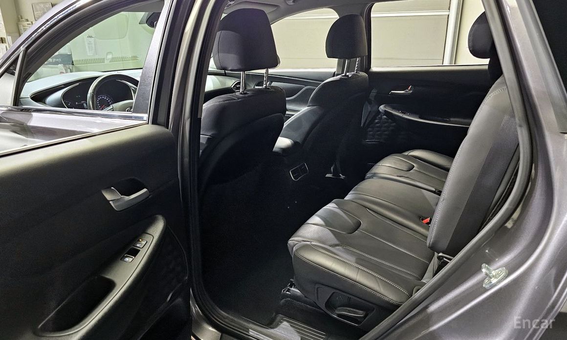 2021 Hyundai Santa Fe IV Рестайлинг Diesel 2.2 2WD Premium с пробегом 137 514 км