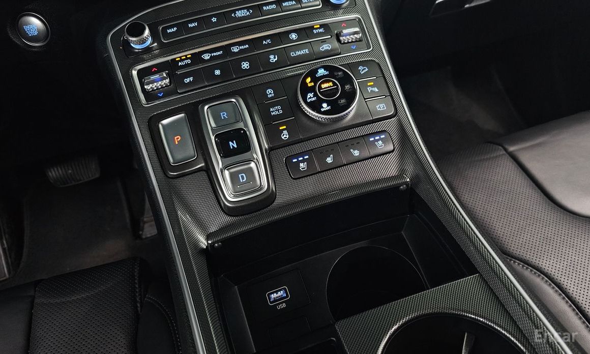 2021 Hyundai Santa Fe IV Рестайлинг Diesel 2.2 4WD Premium с пробегом 100 714 км