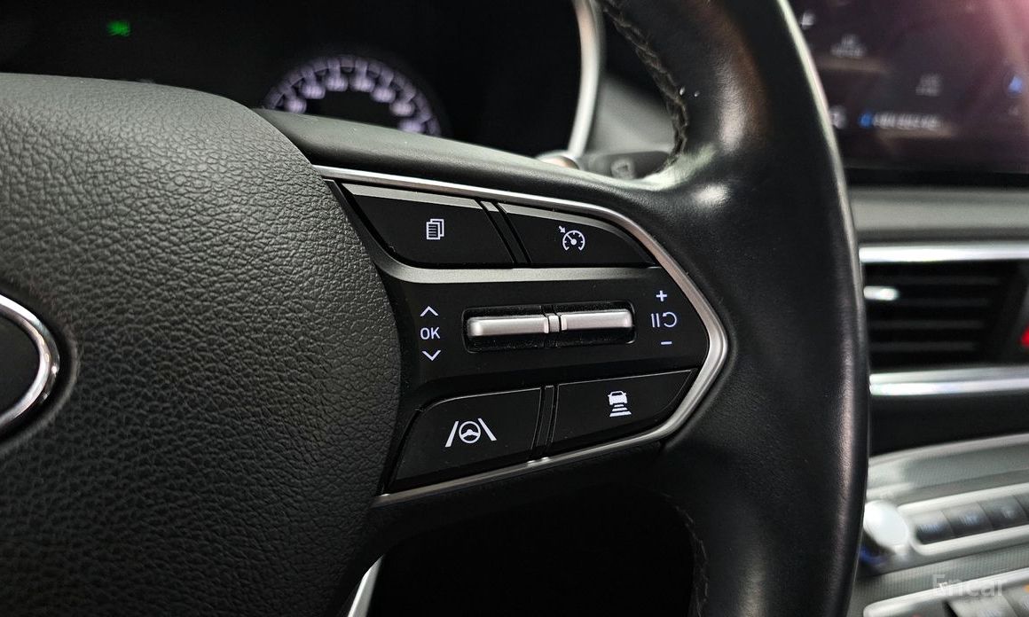 2021 Hyundai Santa Fe IV Рестайлинг Diesel 2.2 2WD Premium Choice с пробегом 39 249 км