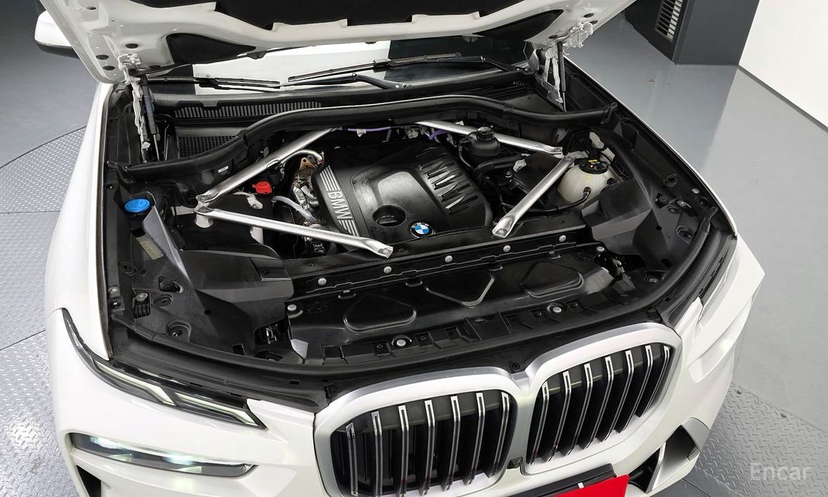 2023 BMW X7 I (G07) Рестайлинг xDrive 40d Design Pure Excellence 6-Seater с пробегом 41 024 км