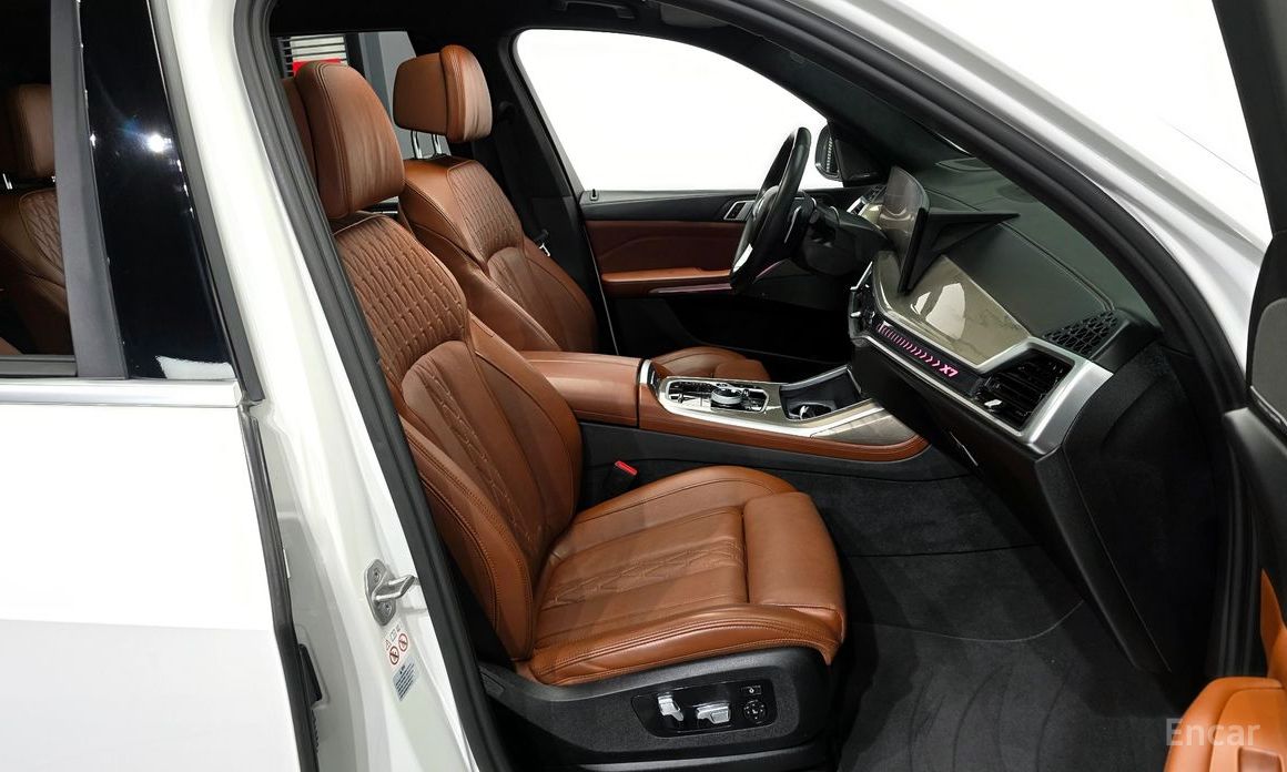 2023 BMW X7 I (G07) Рестайлинг xDrive 40d Design Pure Excellence 6-Seater с пробегом 41 024 км