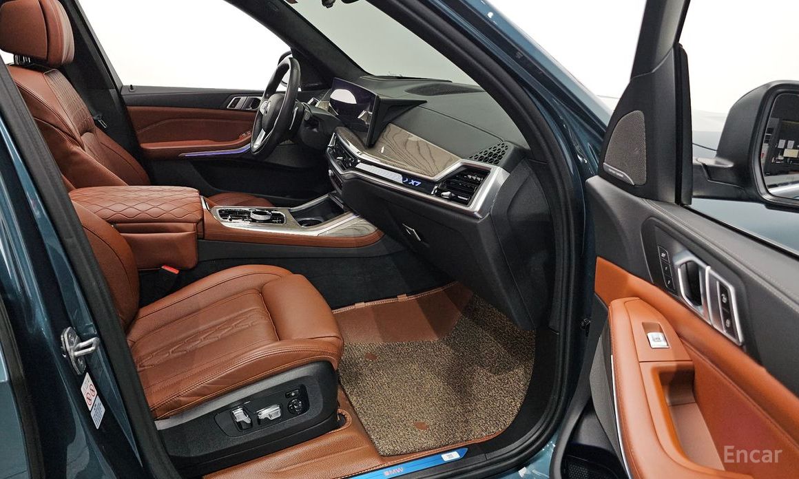 2023 BMW X7 I (G07) Рестайлинг xDrive 40i Design Pure Excellence 6-Seater с пробегом 21 191 км