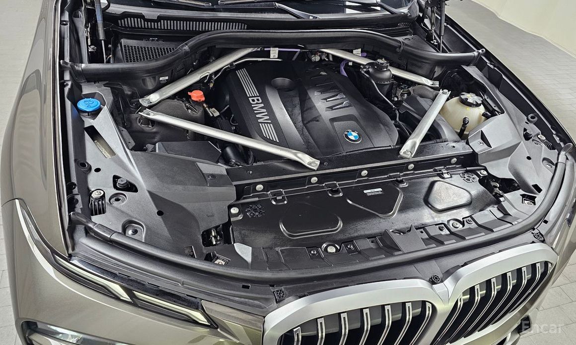 2023 BMW X7 I (G07) Рестайлинг xDrive 40i Design Pure Excellence 6-Seater с пробегом 68 591 км