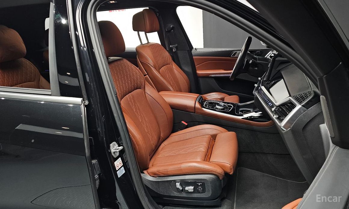 2023 BMW X7 I (G07) Рестайлинг xDrive 40d M Sport 6STR с пробегом 66 289 км