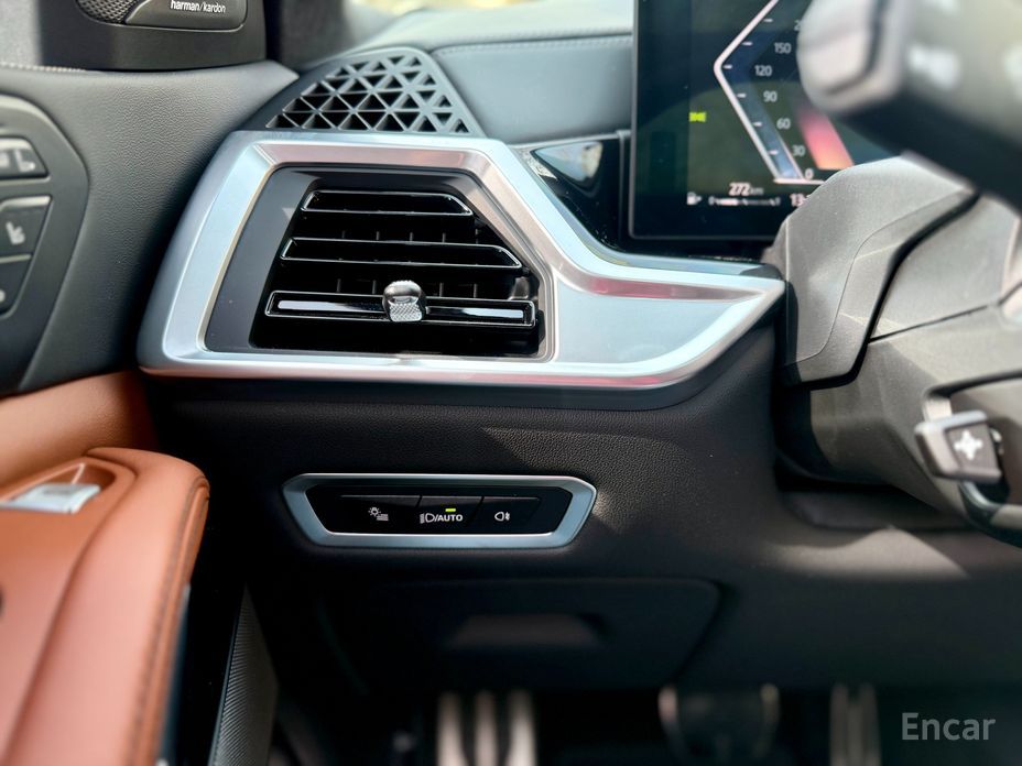 2023 BMW X7 I (G07) Рестайлинг xDrive 40i M Sport 7STR с пробегом 69 581 км