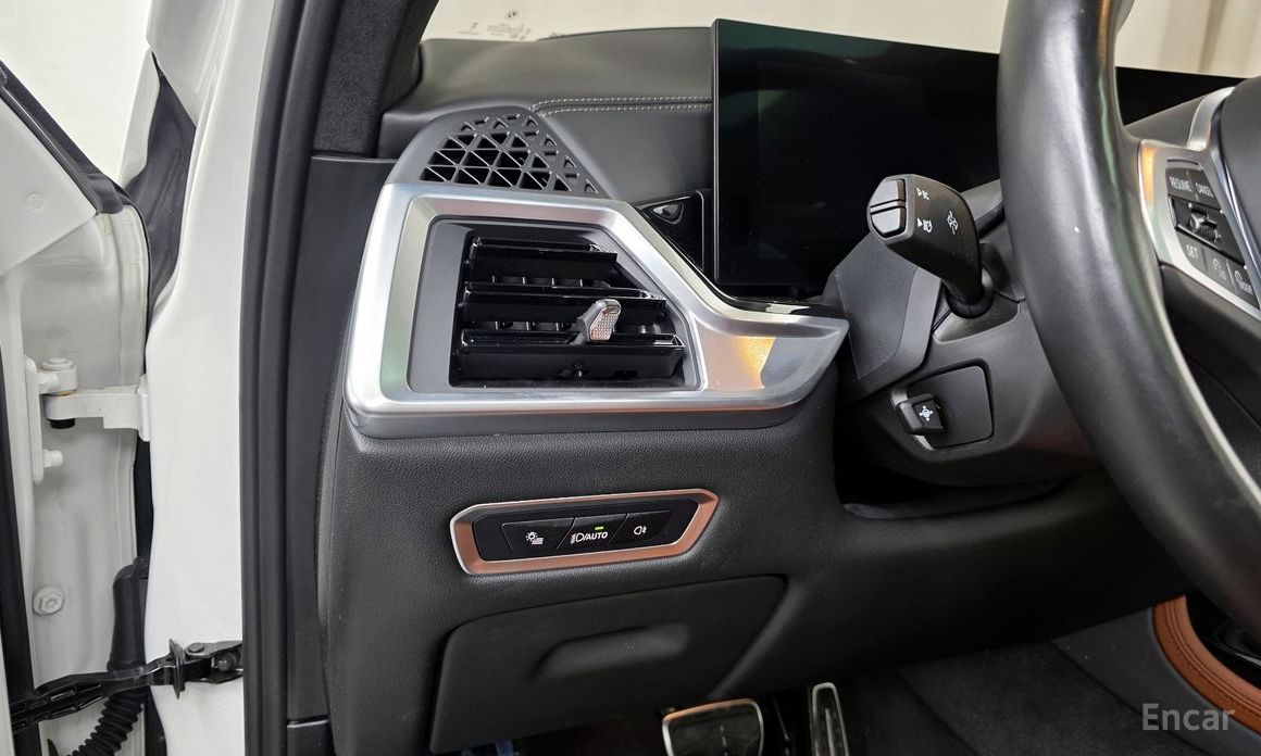 2023 BMW X7 I (G07) Рестайлинг xDrive 40i M Sport 6STR с пробегом 46 920 км