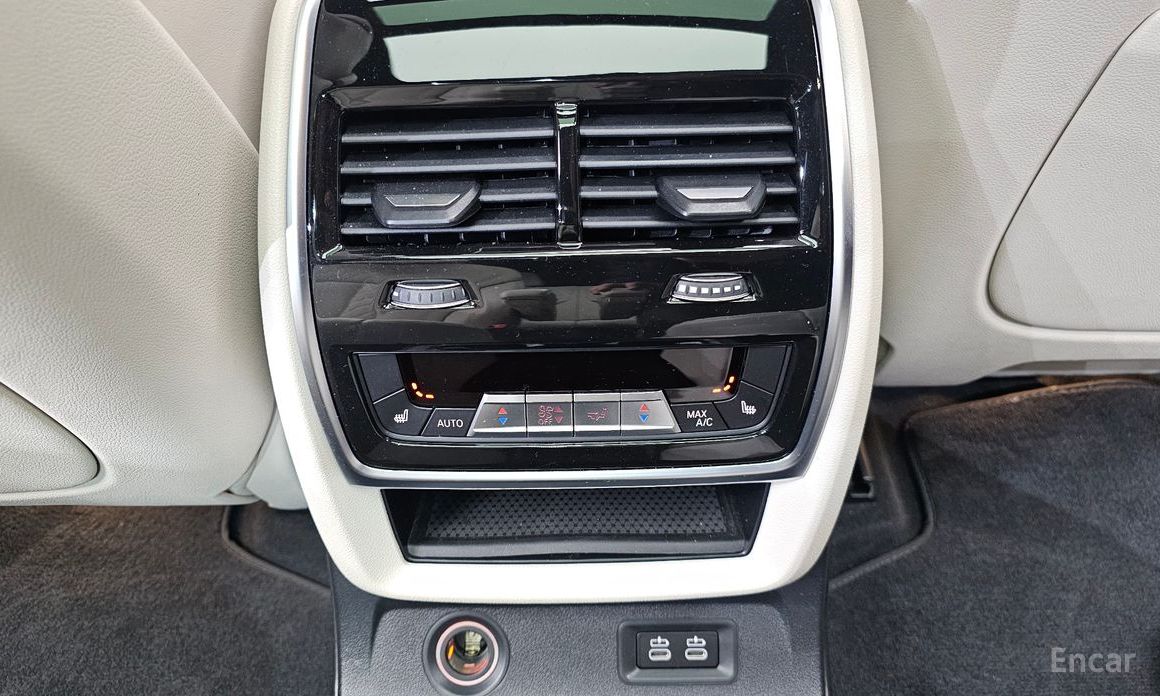 2023 BMW X7 I (G07) Рестайлинг xDrive 40i M Sport 6STR с пробегом 29 050 км